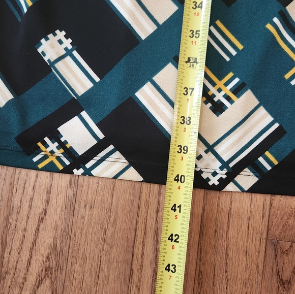 Cato Woman Ladies Dress Size L Green, Blacks and Tan Fully Lined 3/4 Sleeve - Picture 4 of 6